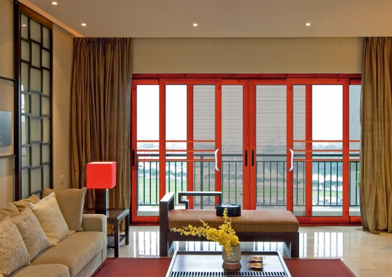 Heavy sliding door